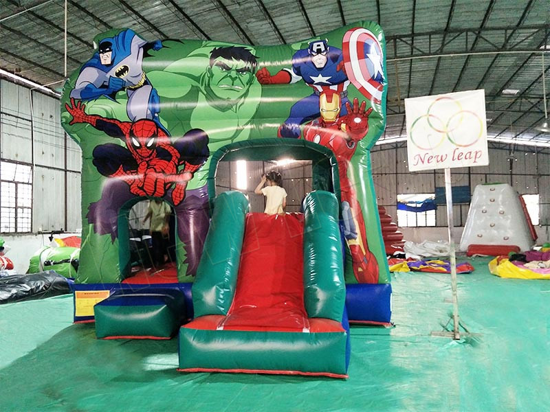 2019 Avengers Inflatable Jumping Castle With Slide 