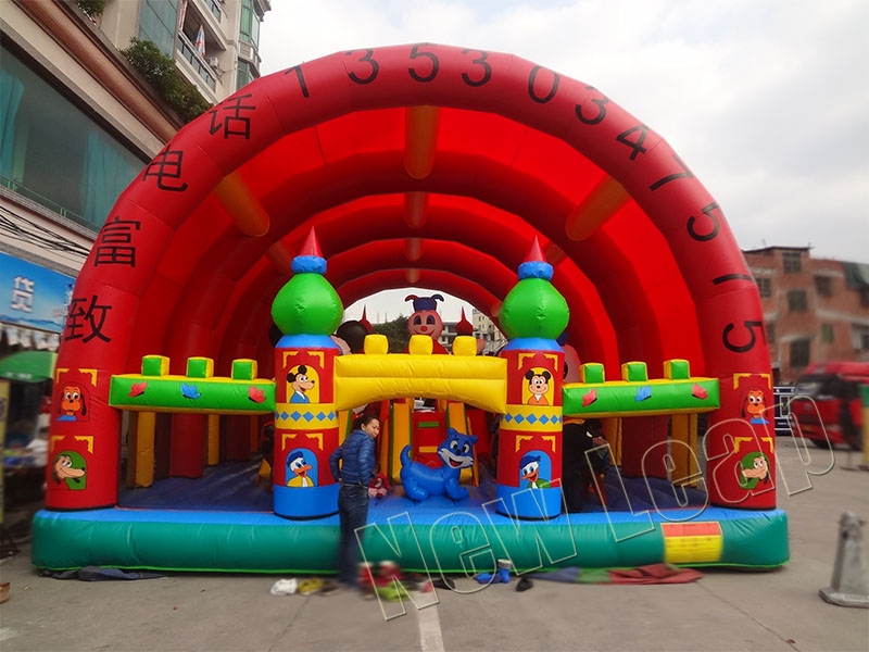 Tunnel amusement park