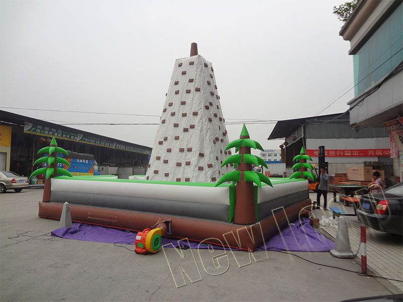 Inflatable rock climbing mountains