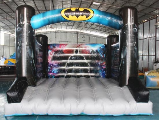 Inflatable jumping castle