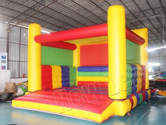 Inflatable bouncer castle