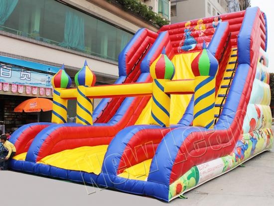 Inflatable dry slide