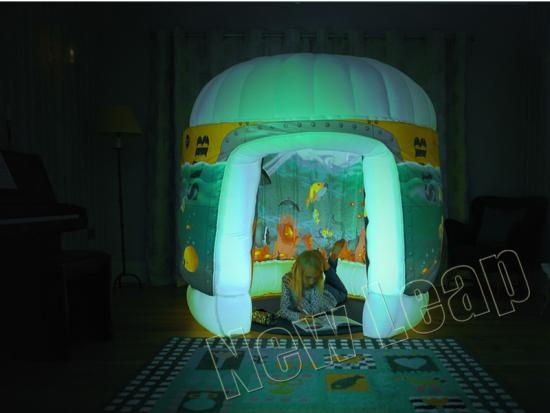 Inflatable photo booth