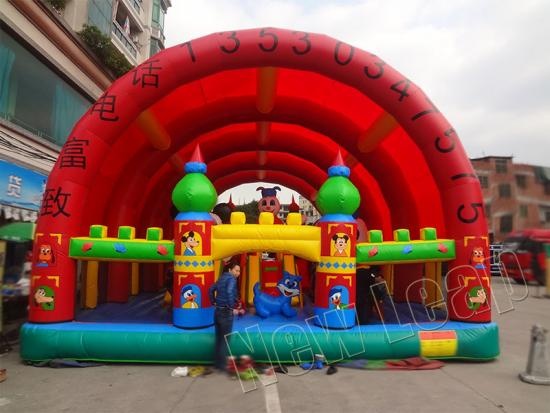 Inflatable fun city
