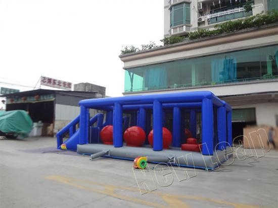 Inflatable obstacle course game