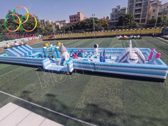  Inflatable Theme Park