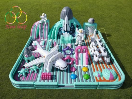  Inflatable Amusement Park