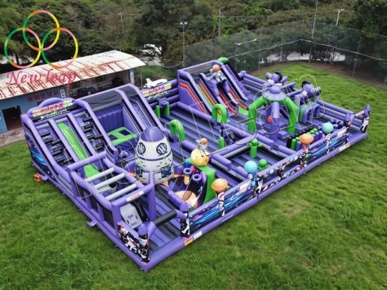  Inflatable Theme Park