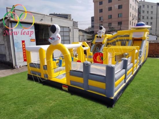  Inflatable Amusement Park