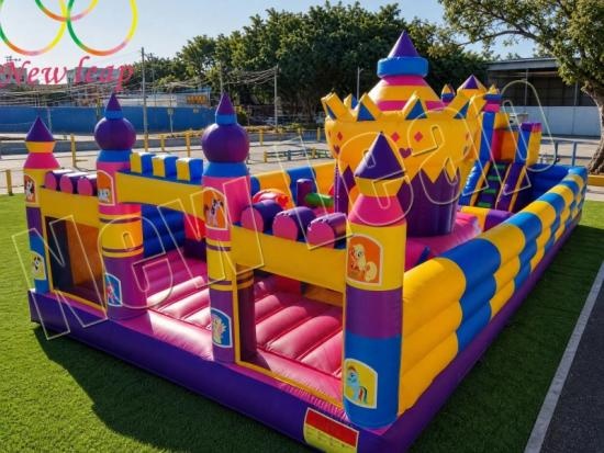  Inflatable Theme Park