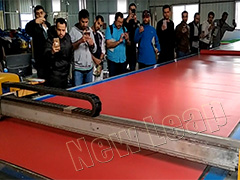Middle Eastern customers come to visit the factory